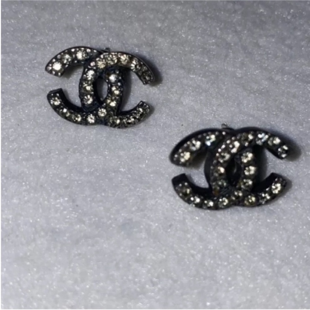 Chanel studs chanel earrings chanel stud earrings chanel logo earrings
